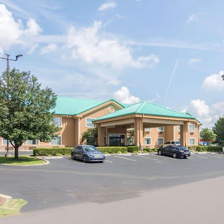 Quality Inn & Suites Of Alma - Northeast From Fort Smith Esterno foto