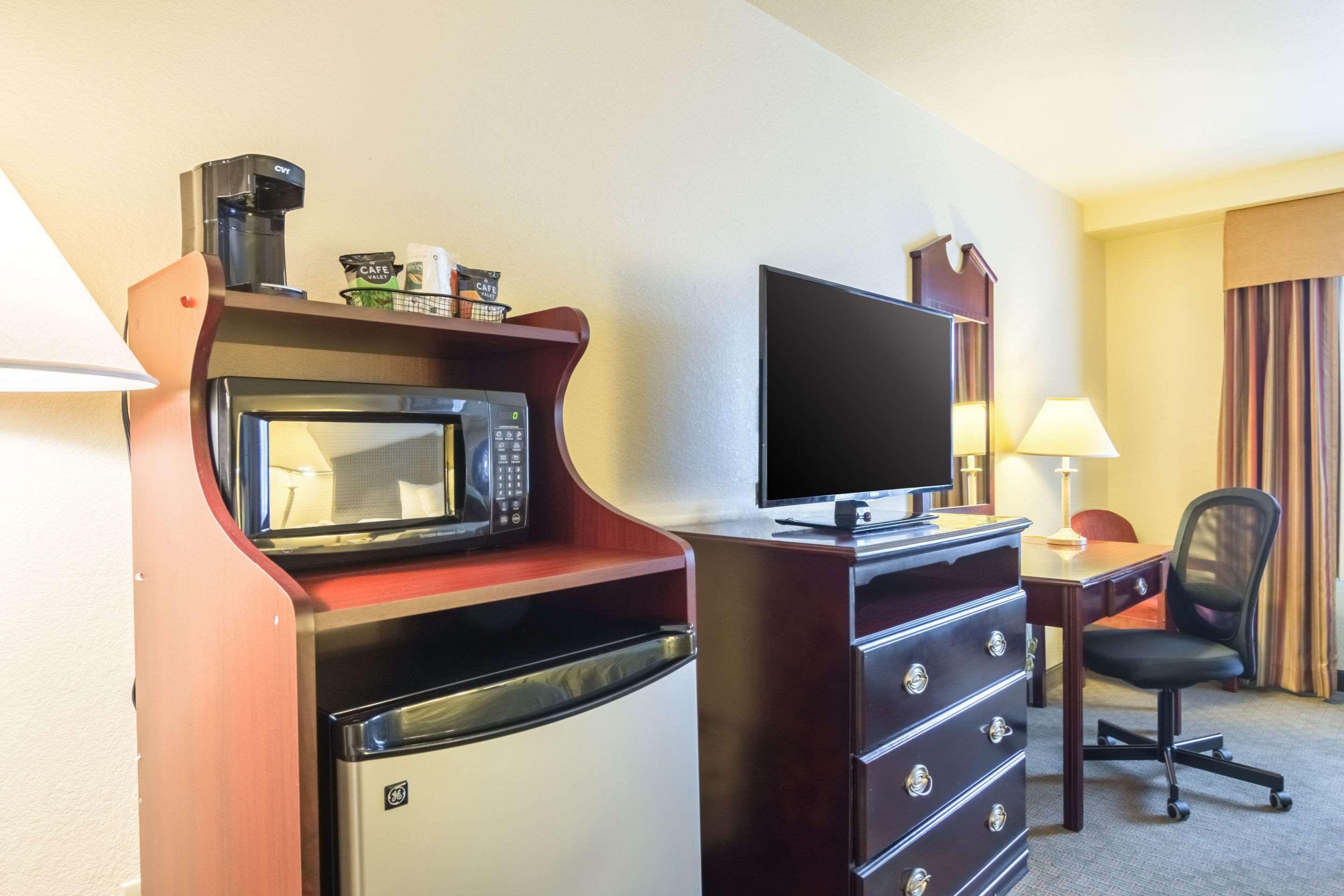 Quality Inn & Suites Alma - Fort Smith Northeast Esterno foto