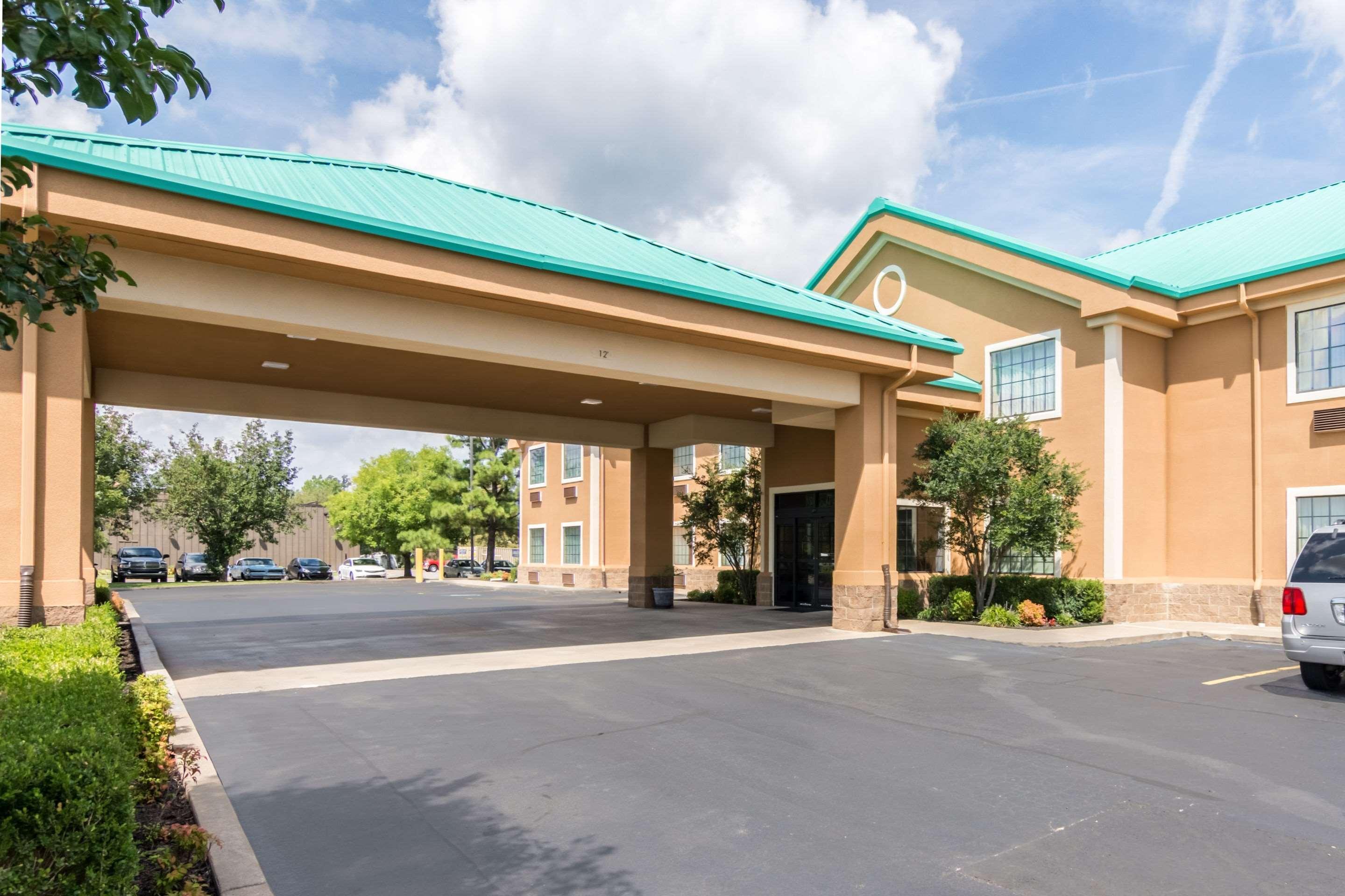 Quality Inn & Suites Alma - Fort Smith Northeast Esterno foto